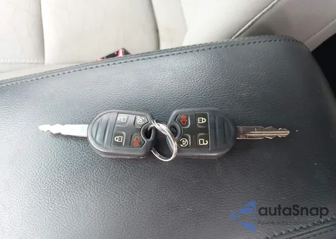 2013 Ford Explorer z USA, uszkodzony, nr VIN 1FM5K7B83DGA20988